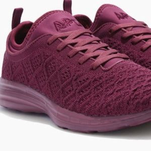 APL Propulsion Phantom Womens shoes Burgundy 8.5